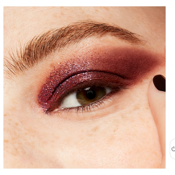 M.A.C. Eyeshadow- Color- I'm Into It Matte - Picture 5 of 7